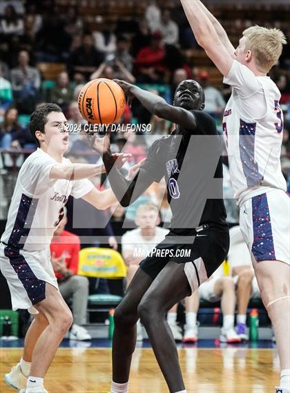 Thumbnail 1 in DSST: Green Valley Ranch vs Kent Denver (CHSAA 4A Great 8) photogallery.