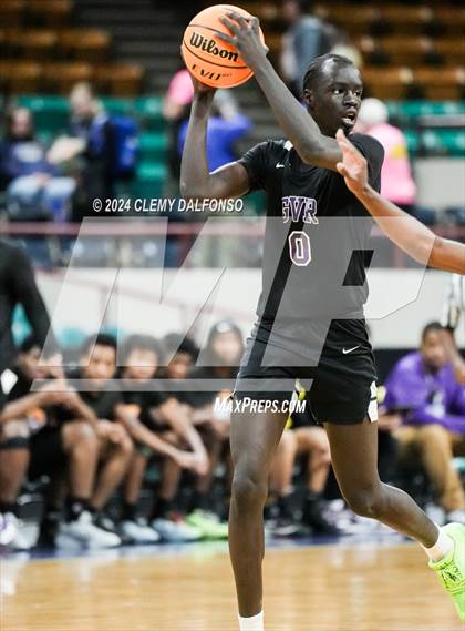 Thumbnail 2 in DSST: Green Valley Ranch vs Kent Denver (CHSAA 4A Great 8) photogallery.