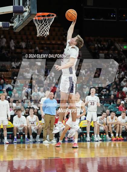 Thumbnail 2 in DSST: Green Valley Ranch vs Kent Denver (CHSAA 4A Great 8) photogallery.