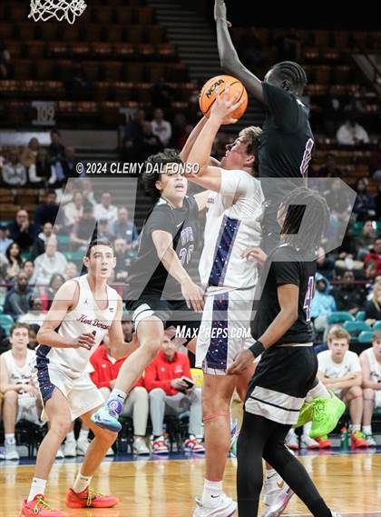 Thumbnail 3 in DSST: Green Valley Ranch vs Kent Denver (CHSAA 4A Great 8) photogallery.