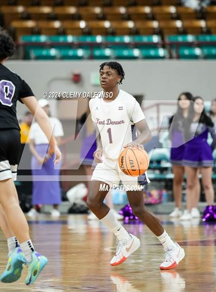 Thumbnail 2 in DSST: Green Valley Ranch vs Kent Denver (CHSAA 4A Great 8) photogallery.