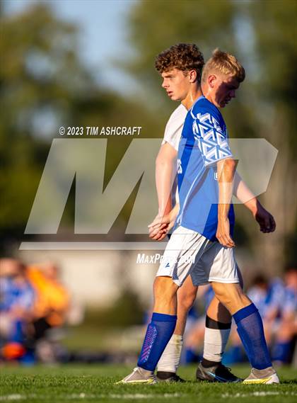 Thumbnail 3 in South Dearborn vs Greensburg (IHSAA 2A Sectional Round 1) photogallery.