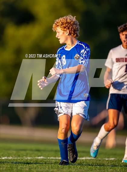 Thumbnail 2 in South Dearborn vs Greensburg (IHSAA 2A Sectional Round 1) photogallery.