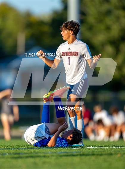 Thumbnail 3 in South Dearborn vs Greensburg (IHSAA 2A Sectional Round 1) photogallery.