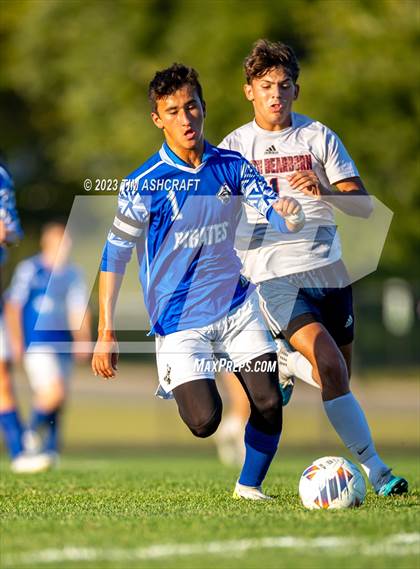 Thumbnail 3 in South Dearborn vs Greensburg (IHSAA 2A Sectional Round 1) photogallery.