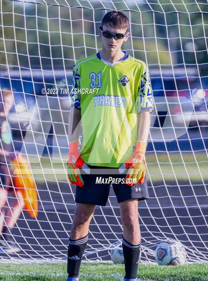 Thumbnail 2 in South Dearborn vs Greensburg (IHSAA 2A Sectional Round 1) photogallery.