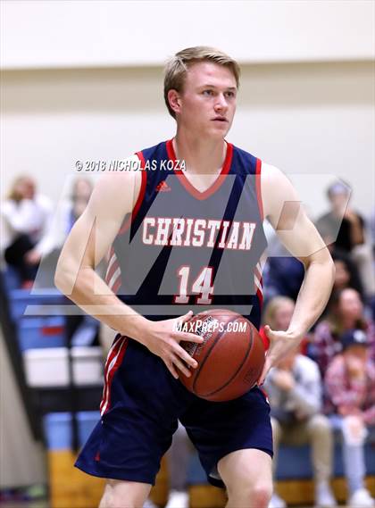 Thumbnail 2 in Christian vs. View Park (CIF SoCal D4 Finals) photogallery.