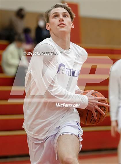Thumbnail 2 in Saint Francis vs Petaluma (Rose City Basketball Tournament) photogallery.