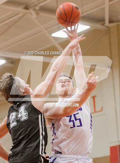 Thumbnail 3 in Saint Francis vs Petaluma (Rose City Basketball Tournament) photogallery.