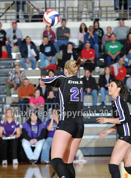 Thumbnail 1 in Grantsburg vs. Regis (WIAA Sectional Finals) photogallery.