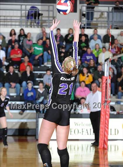 Thumbnail 2 in Grantsburg vs. Regis (WIAA Sectional Finals) photogallery.