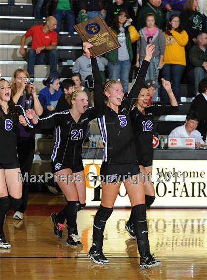 Thumbnail 3 in Grantsburg vs. Regis (WIAA Sectional Finals) photogallery.