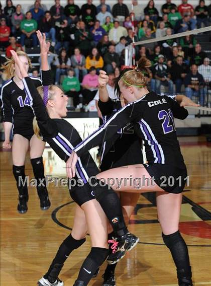 Thumbnail 1 in Grantsburg vs. Regis (WIAA Sectional Finals) photogallery.