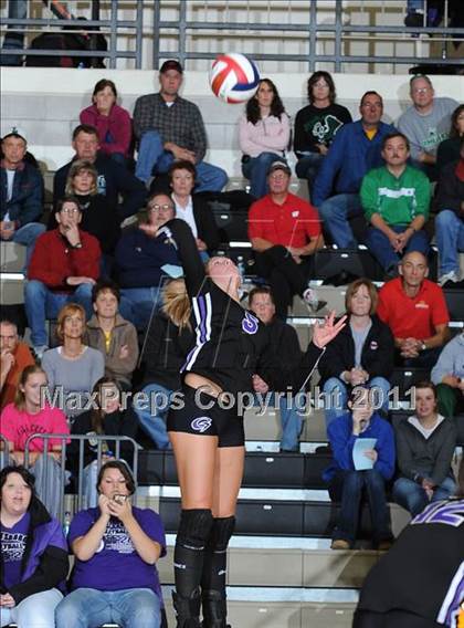Thumbnail 1 in Grantsburg vs. Regis (WIAA Sectional Finals) photogallery.