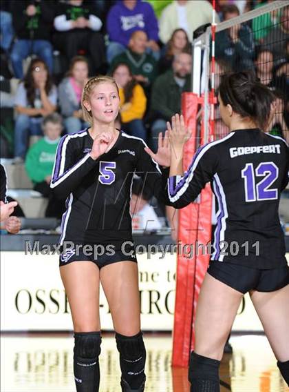 Thumbnail 1 in Grantsburg vs. Regis (WIAA Sectional Finals) photogallery.