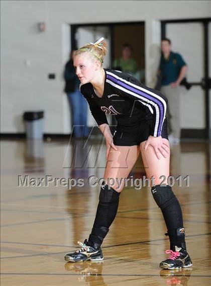 Thumbnail 3 in Grantsburg vs. Regis (WIAA Sectional Finals) photogallery.