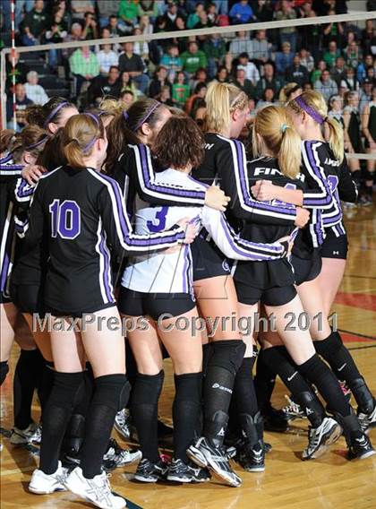 Thumbnail 1 in Grantsburg vs. Regis (WIAA Sectional Finals) photogallery.