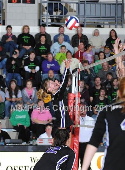 Thumbnail 2 in Grantsburg vs. Regis (WIAA Sectional Finals) photogallery.