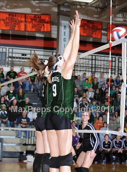 Thumbnail 2 in Grantsburg vs. Regis (WIAA Sectional Finals) photogallery.