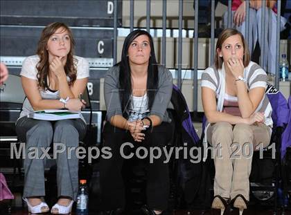 Thumbnail 1 in Grantsburg vs. Regis (WIAA Sectional Finals) photogallery.