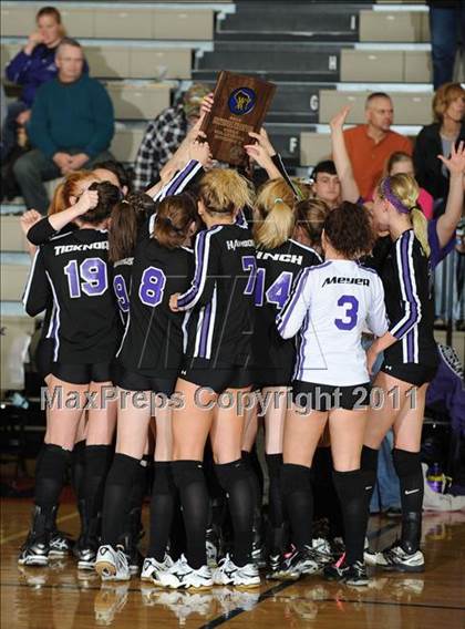 Thumbnail 2 in Grantsburg vs. Regis (WIAA Sectional Finals) photogallery.