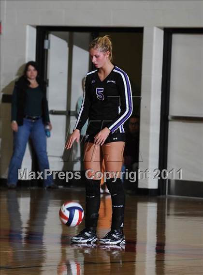 Thumbnail 2 in Grantsburg vs. Regis (WIAA Sectional Finals) photogallery.