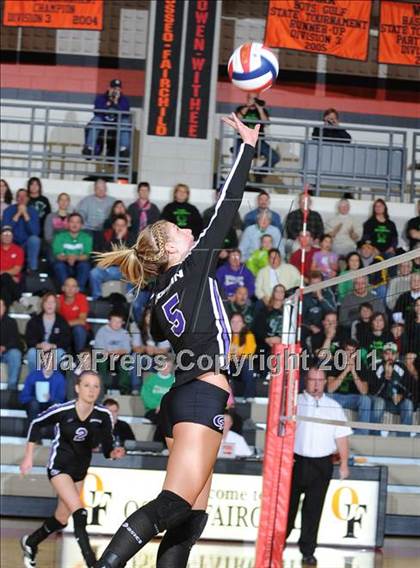 Thumbnail 2 in Grantsburg vs. Regis (WIAA Sectional Finals) photogallery.