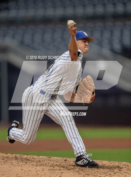 Thumbnail 1 in CIF San Diego Section All-Star Game photogallery.