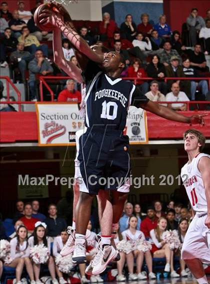 Thumbnail 2 in Tappan Zee vs Poughkeepsie (Section 1 Class A Final) photogallery.