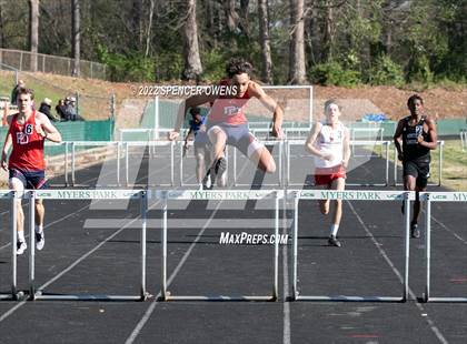 Thumbnail 2 in Queen City Relays photogallery.