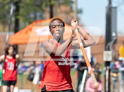 Thumbnail 3 in Queen City Relays photogallery.