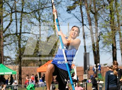 Thumbnail 3 in Queen City Relays photogallery.