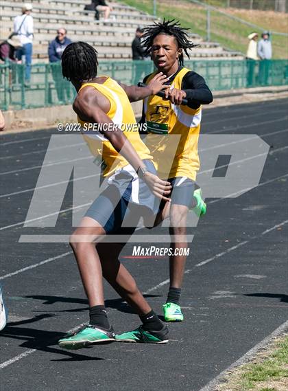 Thumbnail 3 in Queen City Relays photogallery.