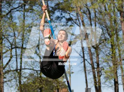 Thumbnail 3 in Queen City Relays photogallery.