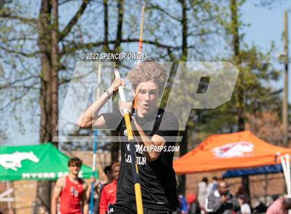 Thumbnail 3 in Queen City Relays photogallery.
