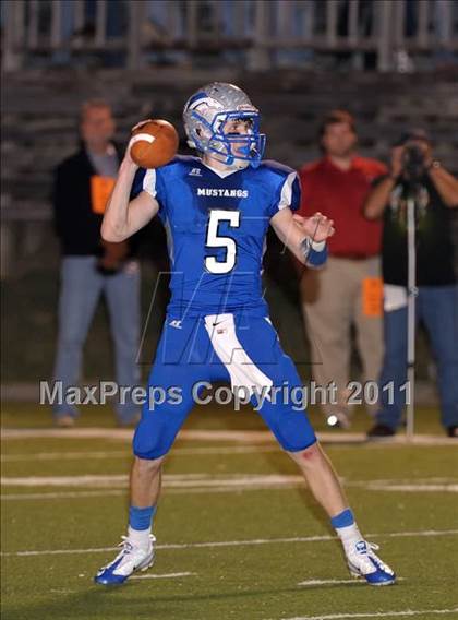 Thumbnail 2 in River Oaks vs. Simpson Academy (MAIS Class AA Championship) photogallery.
