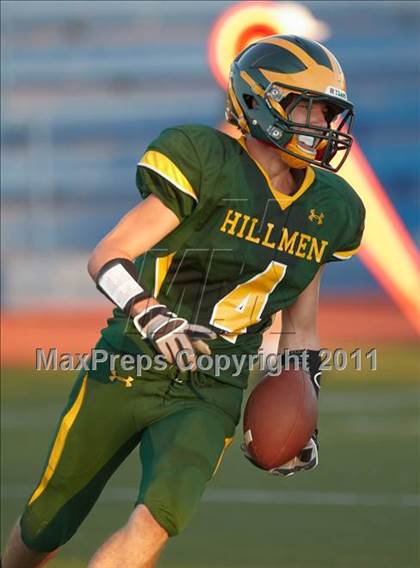 Thumbnail 2 in Placer vs. Brookside Christian (Smackdown at Sactown) photogallery.