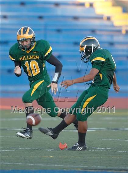 Thumbnail 3 in Placer vs. Brookside Christian (Smackdown at Sactown) photogallery.