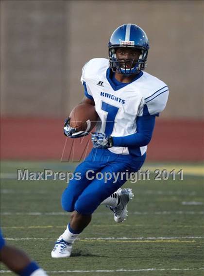 Thumbnail 3 in Placer vs. Brookside Christian (Smackdown at Sactown) photogallery.