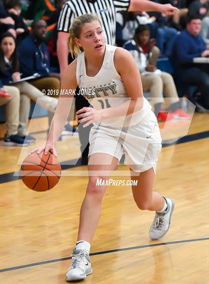 Thumbnail 1 in Miami Country Day vs. Archbishop Mitty (Nike Tournament of Champions)  photogallery.