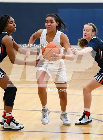 Thumbnail 3 in Miami Country Day vs. Archbishop Mitty (Nike Tournament of Champions)  photogallery.