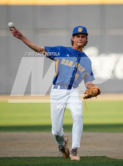 Thumbnail 1 in Duchesne vs. San Juan (UHSAA 2A Semifinal) photogallery.