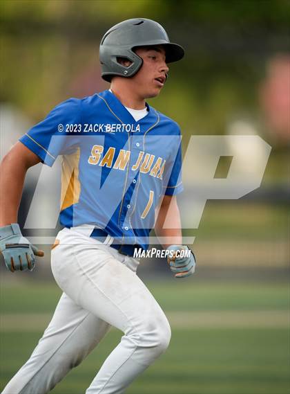 Thumbnail 1 in Duchesne vs. San Juan (UHSAA 2A Semifinal) photogallery.