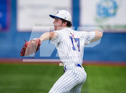 Thumbnail 3 in Dunham @ Parkview Baptist (LHSAA Division 3 Select Round 3) photogallery.