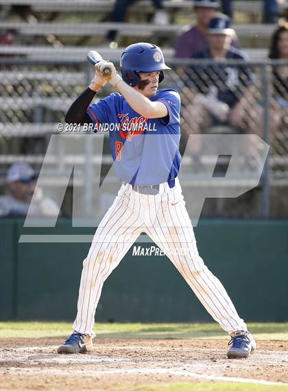 Thumbnail 3 in Chilton County vs Jemison (Chilton County Tournament) photogallery.