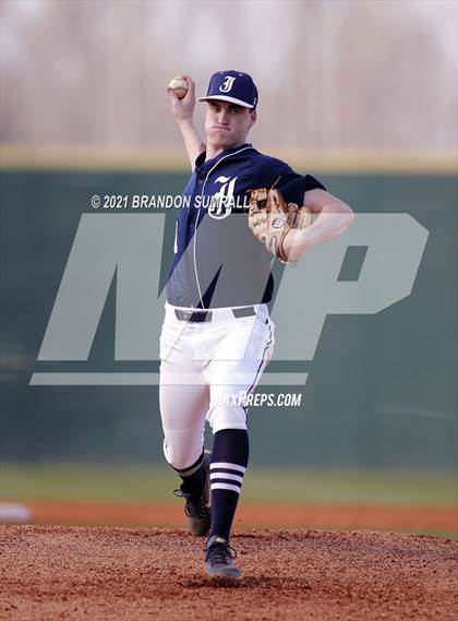 Thumbnail 2 in Chilton County vs Jemison (Chilton County Tournament) photogallery.