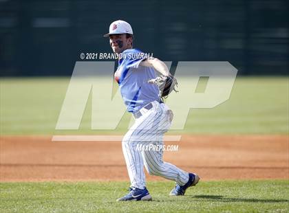 Thumbnail 2 in Chilton County vs Jemison (Chilton County Tournament) photogallery.