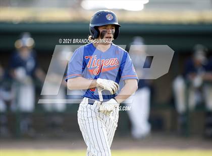 Thumbnail 2 in Chilton County vs Jemison (Chilton County Tournament) photogallery.