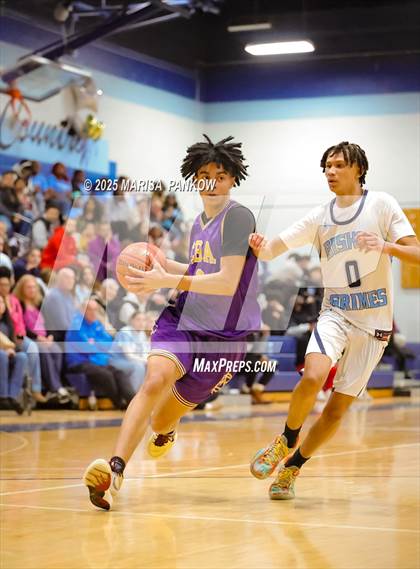 Thumbnail 3 in Christian Brothers Academy vs Bishop Grimes photogallery.