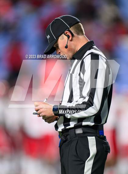 Thumbnail 3 in Seventy-First vs Hickory (NCHSAA 3A Finals) photogallery.